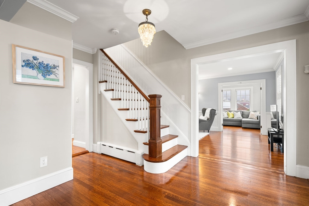 39 Oak Ridge Road Medford, MA 02155 - Photo 3 of 40