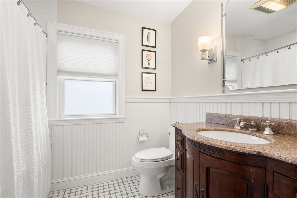 39 Oak Ridge Road Medford, MA 02155 - Photo 32 of 40