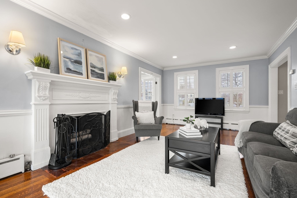 39 Oak Ridge Road Medford, MA 02155 - Photo 7 of 40