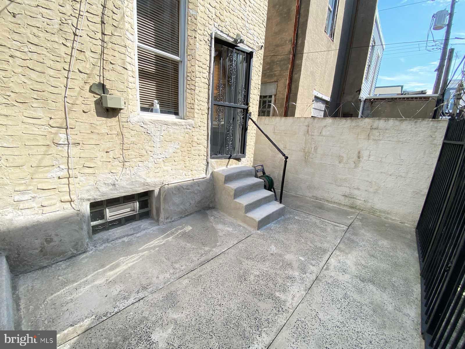 538 West Pike Street Philadelphia, PA 19140 - Photo 30 of 34 a view of an outdoor space