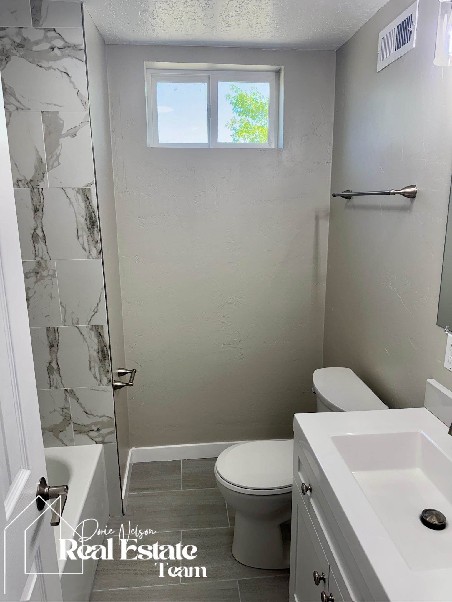 1302 East 7th Street Casper, WY 82601 - Photo 2 of 25