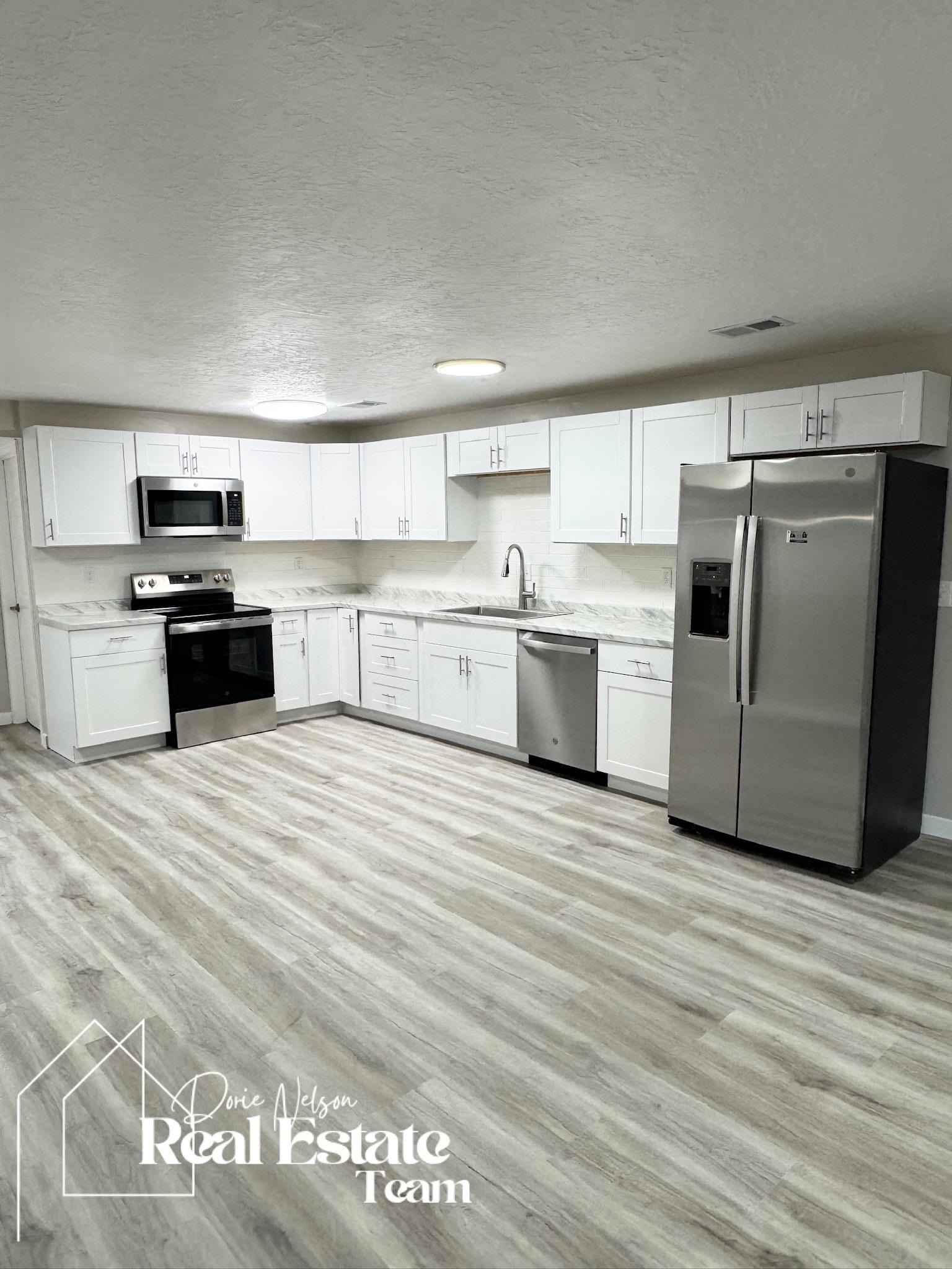 1302 East 7th Street Casper, WY 82601 - Photo 5 of 25