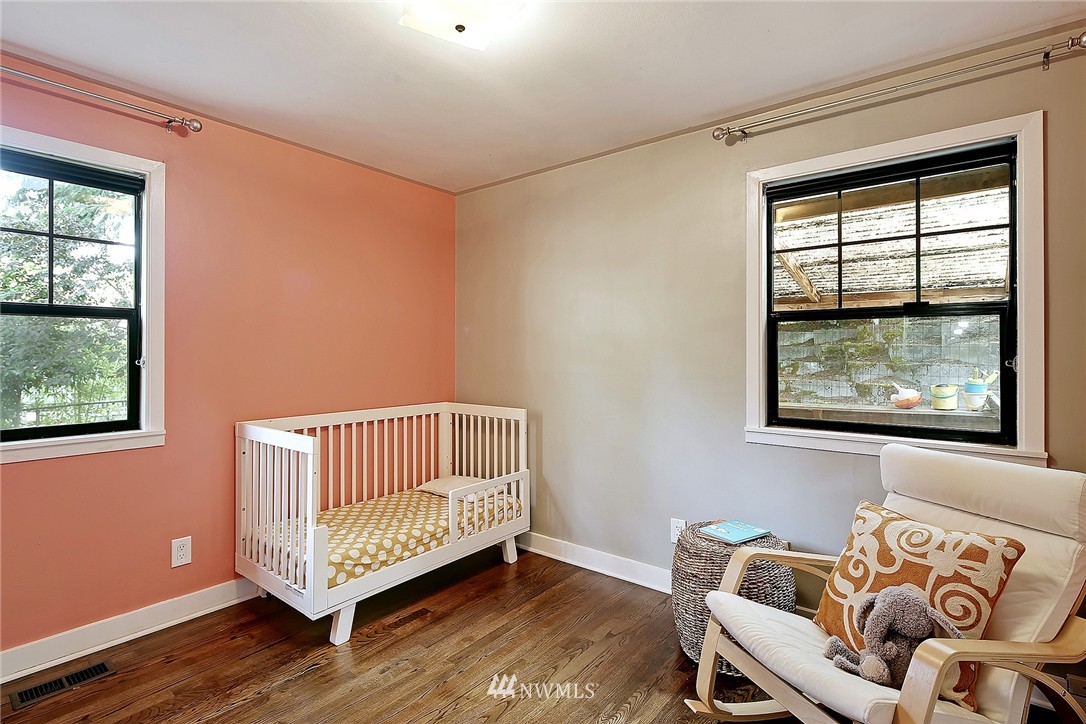 3912 Southwest Austin Street Seattle, WA 98136 - Photo 12 of 17 Gallery Image 12