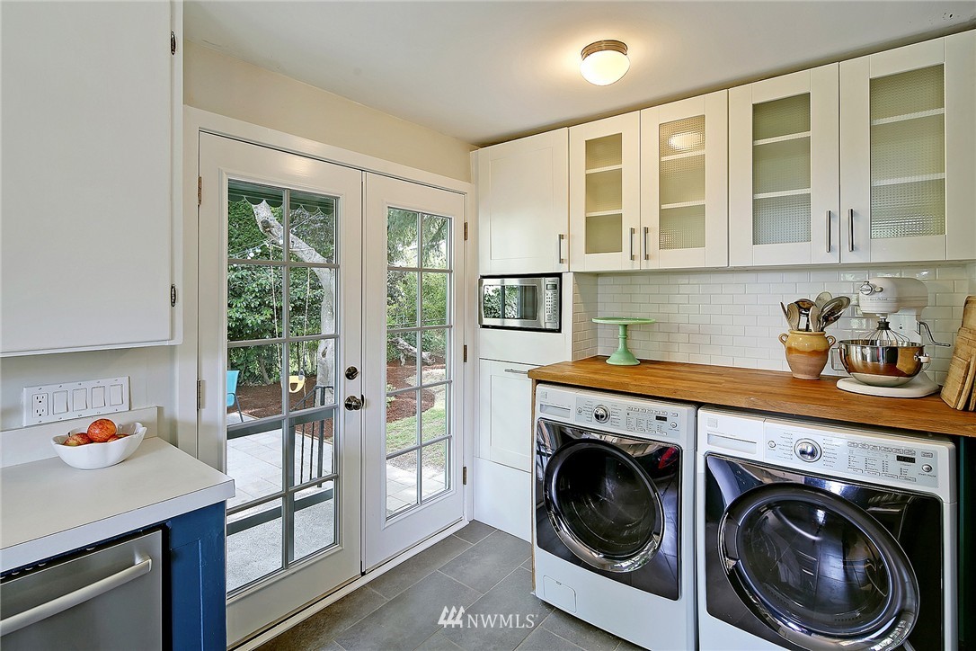 3912 Southwest Austin Street Seattle, WA 98136 - Photo 9 of 17 Gallery Image 9