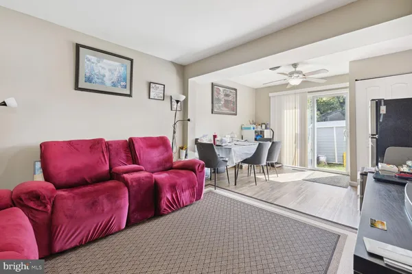 $390,000 | 13089 Open Hearth Way, Germantown, MD 20874