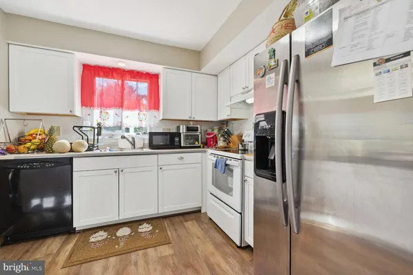 $390,000 | 13089 Open Hearth Way, Germantown, MD 20874