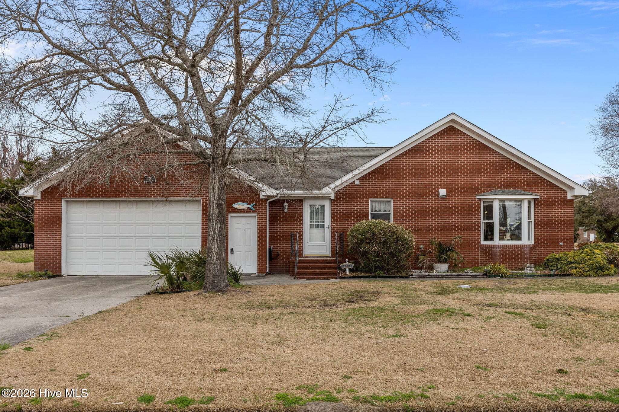 1601 River Bluff Road Morehead City, NC 28557 - Photo 33 of 44 Double garage, second garage/workshop attached an on the side of the home.