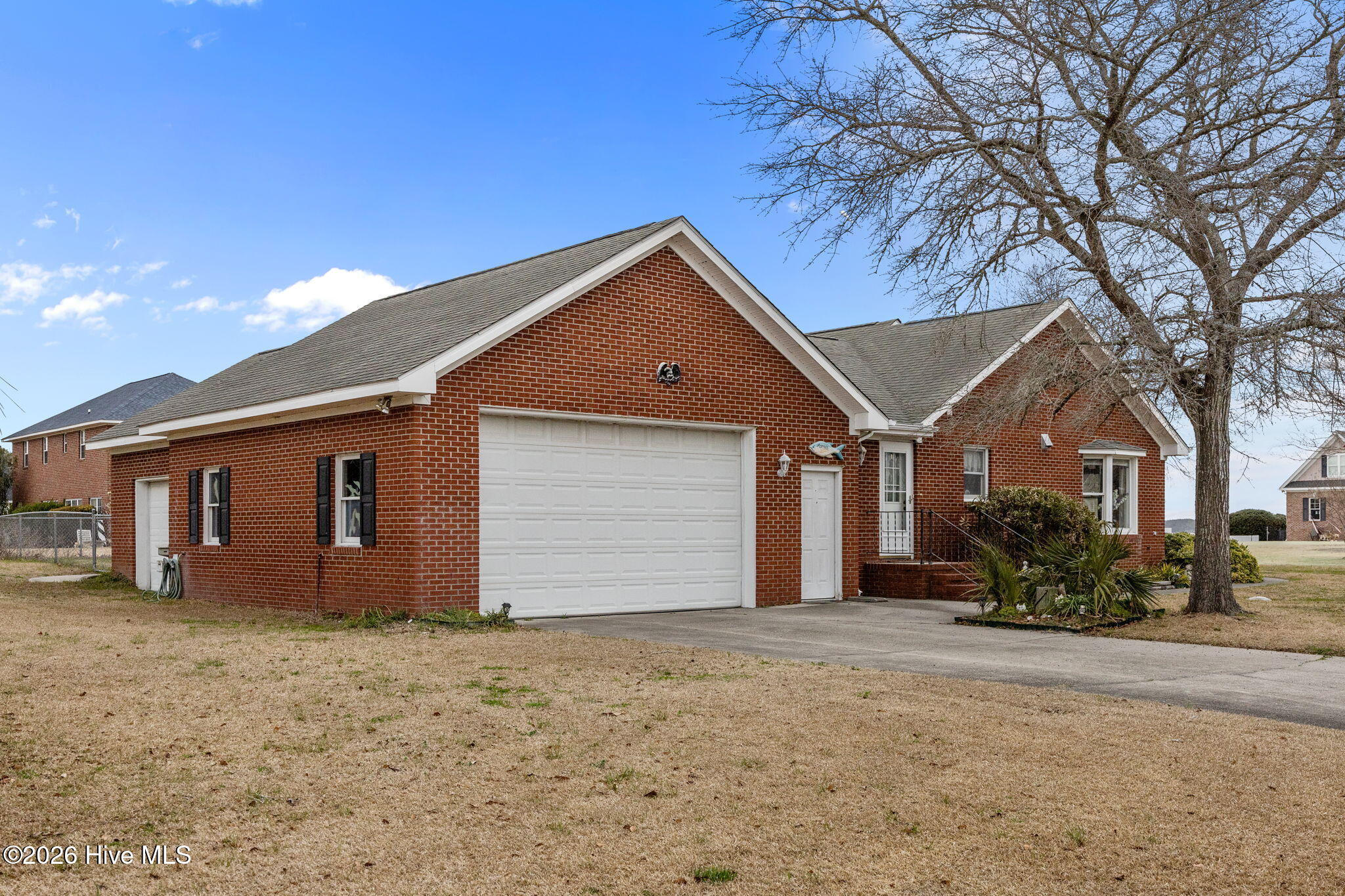 1601 River Bluff Road Morehead City, NC 28557 - Photo 43 of 44 Corner lot, second row