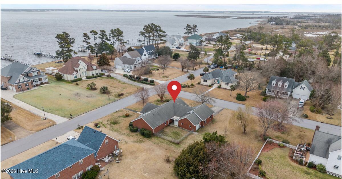 1601 River Bluff Road Morehead City, NC 28557 - Photo 44 of 44 2nd Row