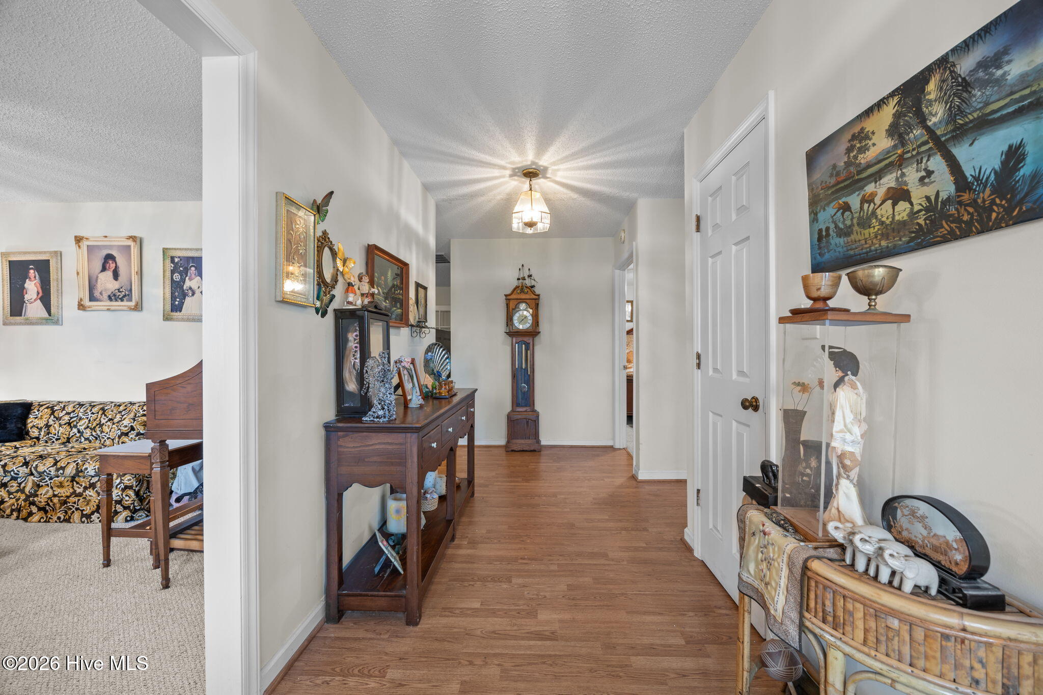 1601 River Bluff Road Morehead City, NC 28557 - Photo 5 of 44 Foyer