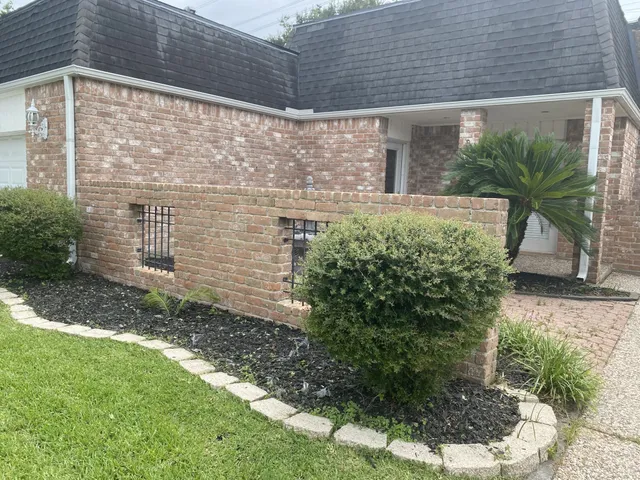 $2,400 | 5 Bendwood Drive, Sugar Land, TX 77478