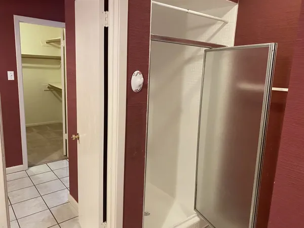 $2,400 | 5 Bendwood Drive, Sugar Land, TX 77478