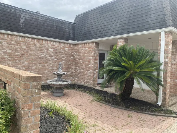 $2,400 | 5 Bendwood Drive, Sugar Land, TX 77478