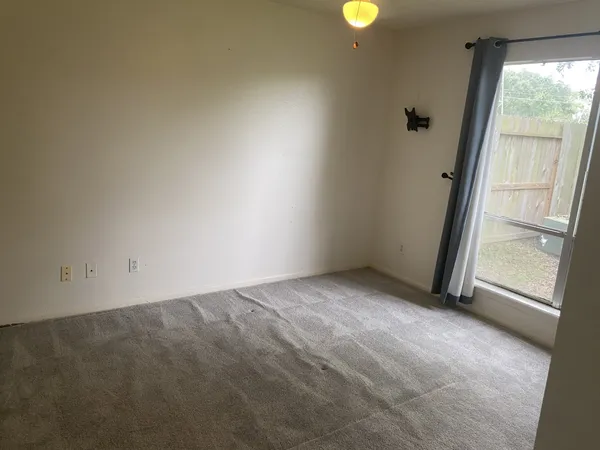 $2,400 | 5 Bendwood Drive, Sugar Land, TX 77478