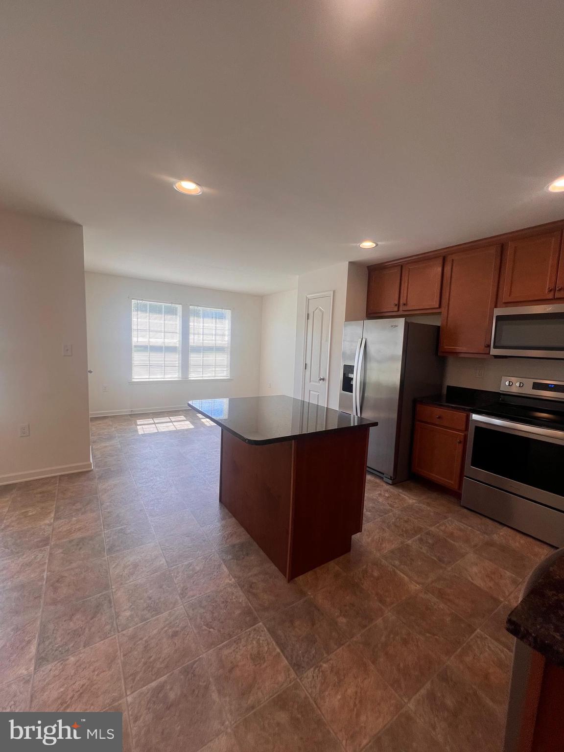 51 Cecily Way Ranson, WV 25438 - Photo 4 of 24 Kicthen