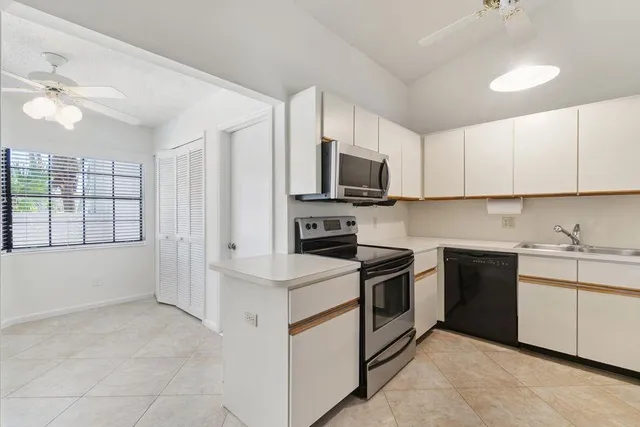 $2,200 | 5942 Parkwalk Circle West, Boynton Beach, FL 33472