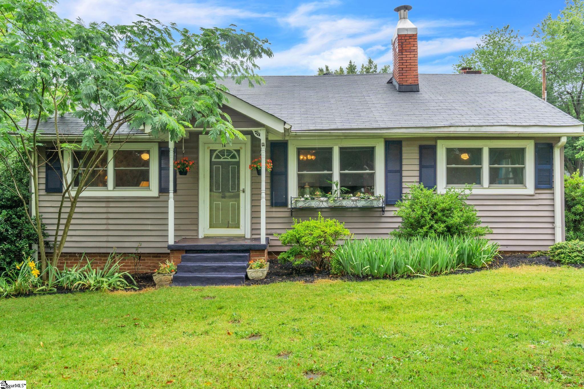 14 South Fairfield Road Greenville, SC 29605 - Photo 1 of 28 Gallery Image 1