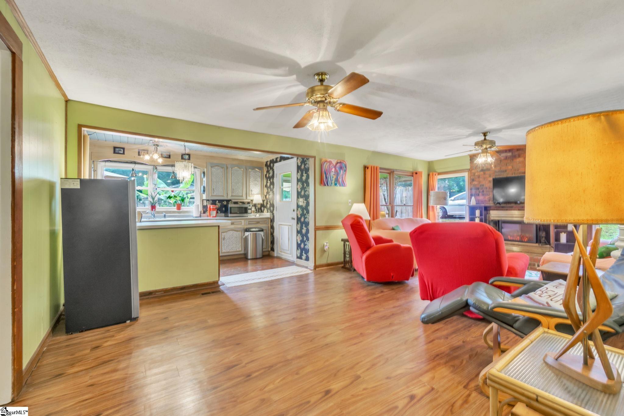 14 South Fairfield Road Greenville, SC 29605 - Photo 3 of 28 Gallery Image 3