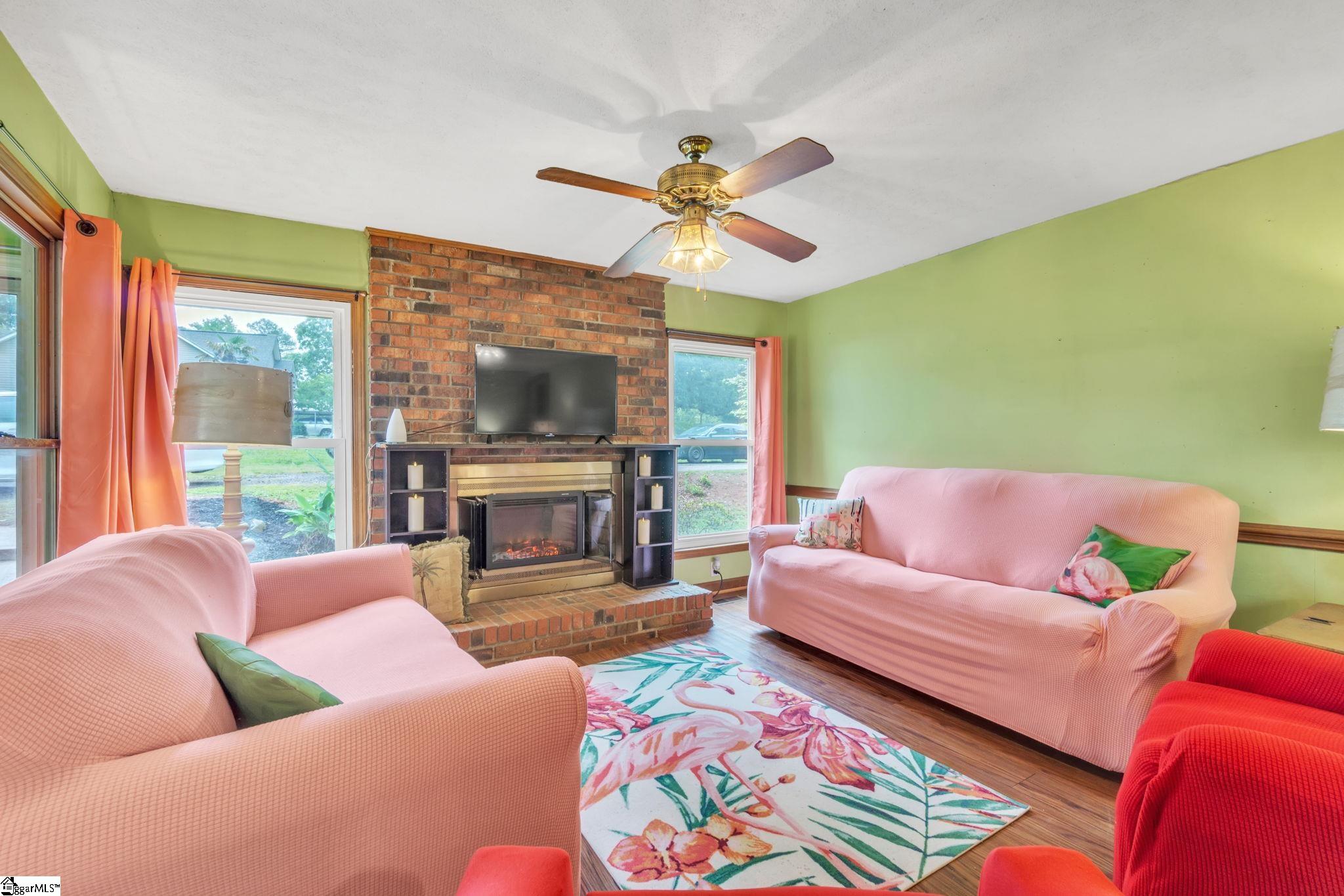 14 South Fairfield Road Greenville, SC 29605 - Photo 5 of 28 Gallery Image 5