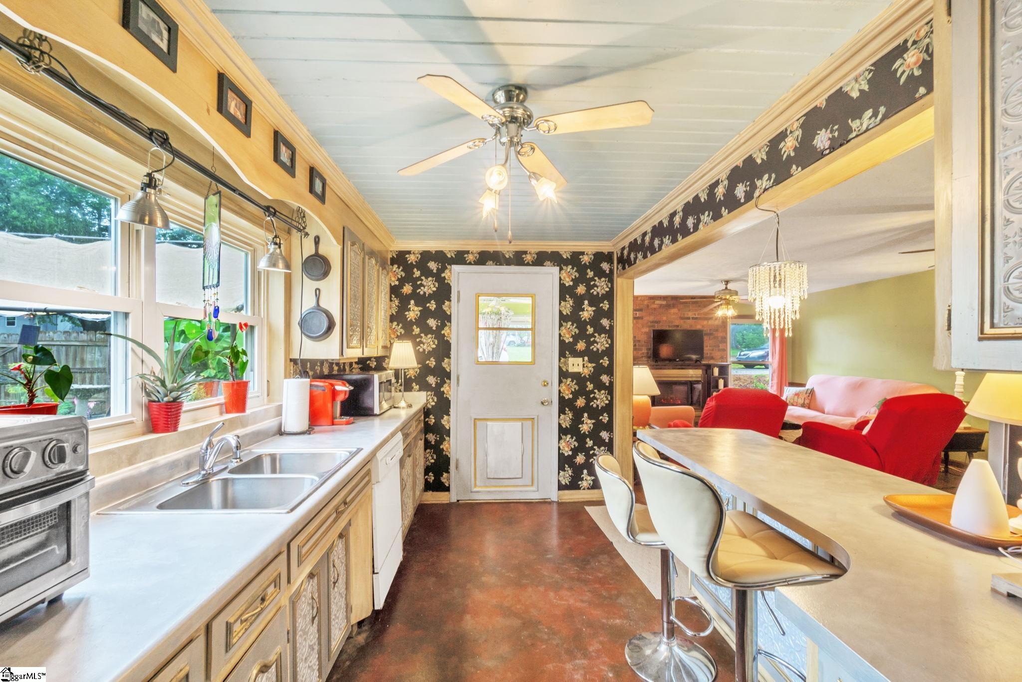 14 South Fairfield Road Greenville, SC 29605 - Photo 8 of 28 Gallery Image 8