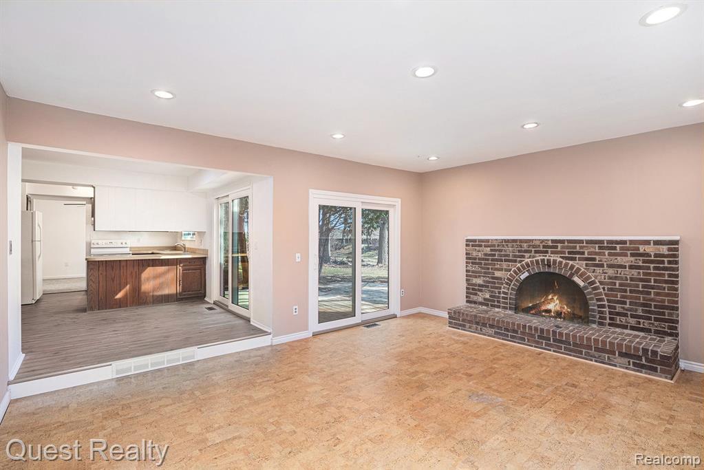 3095 Rolling Green Circle South Rochester Hills, MI 48309 - Photo 6 of 33