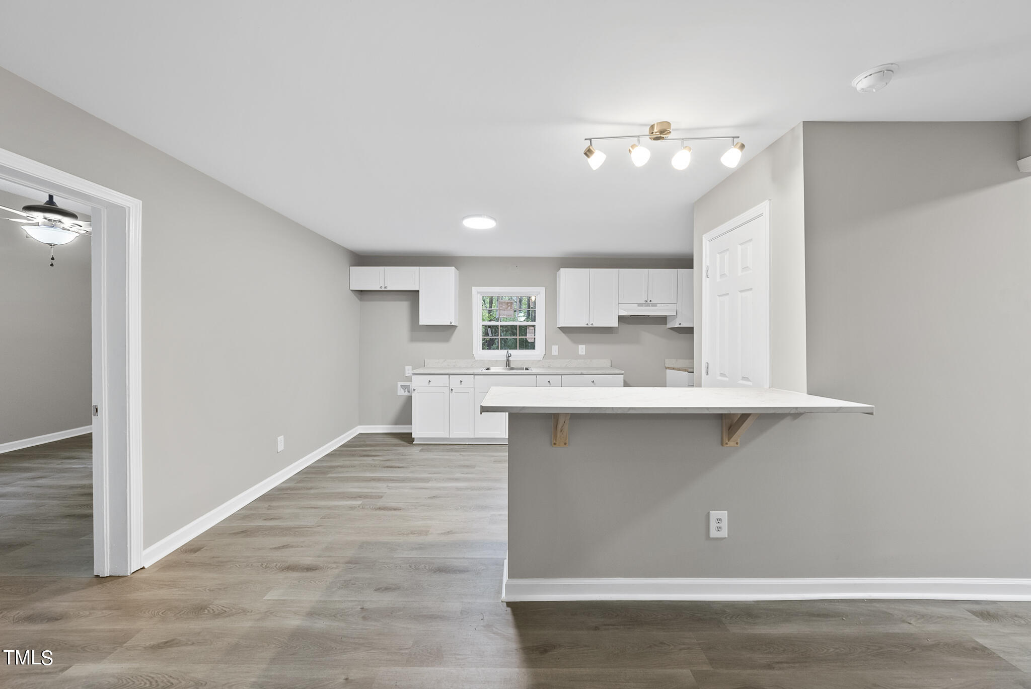 330 Britt Road Four Oaks, NC 27524 - Photo 11 of 20 DSC03807