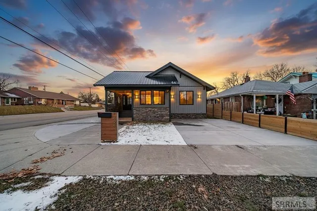$350,000 | 494 11th Street, Idaho Falls, ID 83404