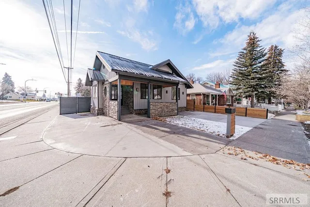 $350,000 | 494 11th Street, Idaho Falls, ID 83404