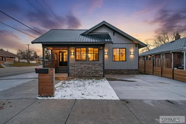 $350,000 | 494 11th Street, Idaho Falls, ID 83404