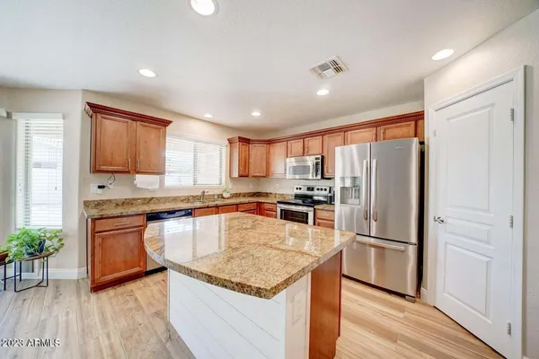 $2,750 | 3563 East Blue Ridge Way, Gilbert, AZ 85298