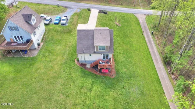 $374,999 | 712 Lake Point Drive, Piney Flats, TN 37686