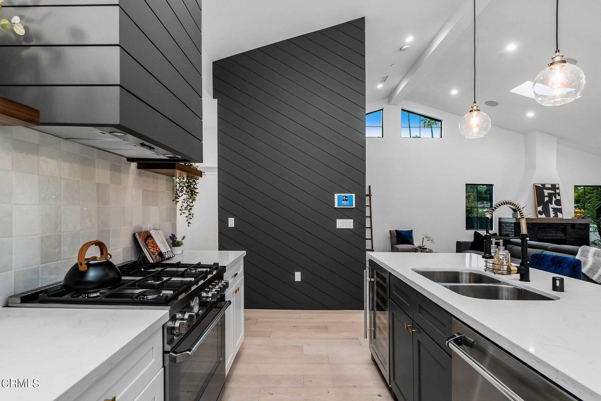 1560 Fair Park Avenue Eagle Rock, CA 90041 - Photo 13 of 44 1560FairParkAve,LosAngeles,CA90041,USA-4