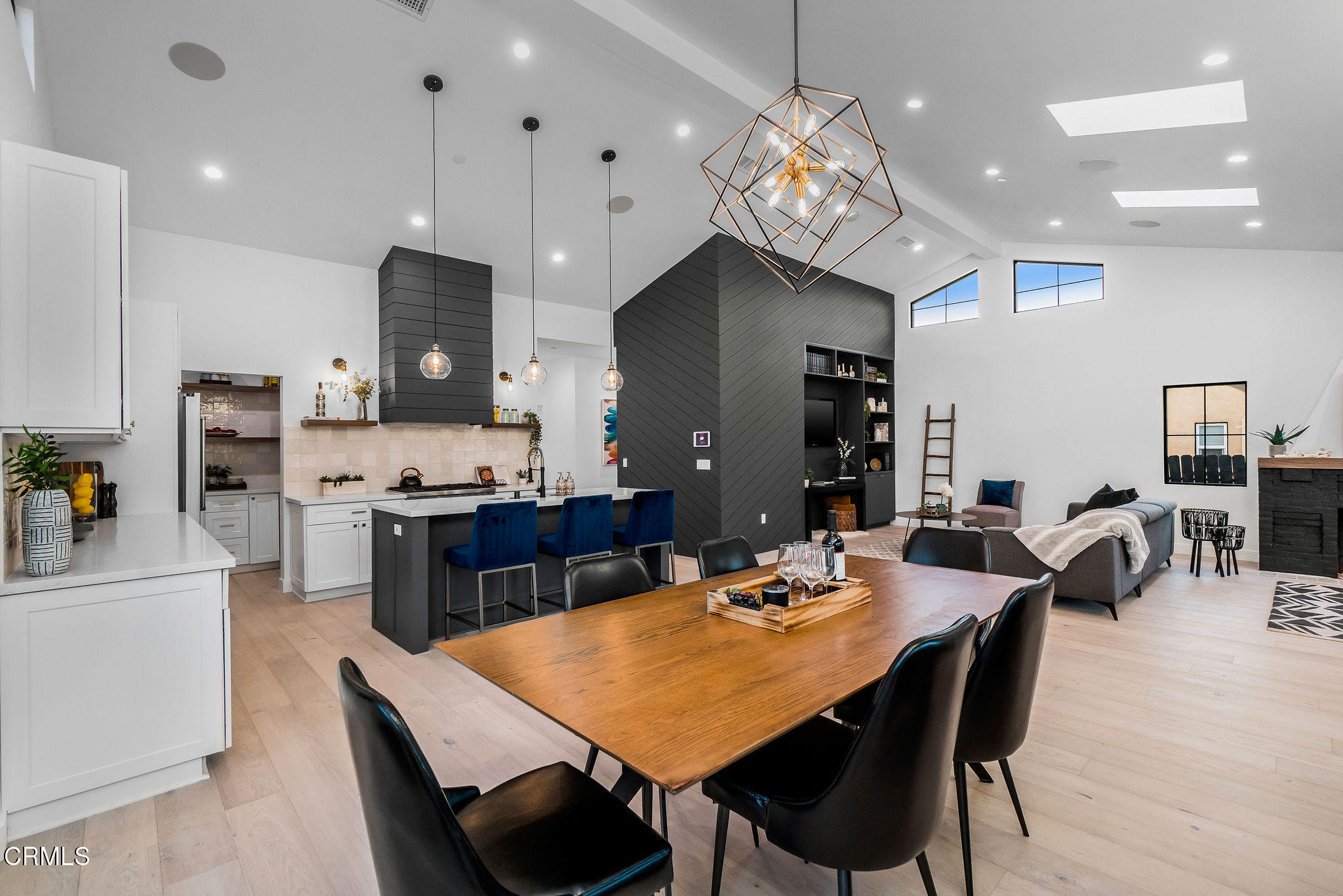 1560 Fair Park Avenue Eagle Rock, CA 90041 - Photo 8 of 44 1560FairParkAve,LosAngeles,CA90041,USA-2