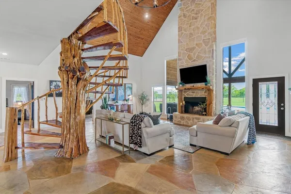 $1,025,000 | 2802 Vz County Road 2112, Wills Point, TX 75169