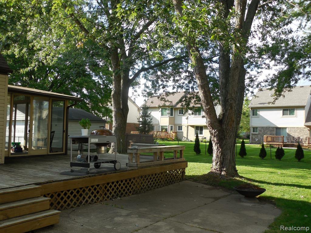 41832 Old Bridge Road Canton, MI 48188 - Photo 5 of 78
