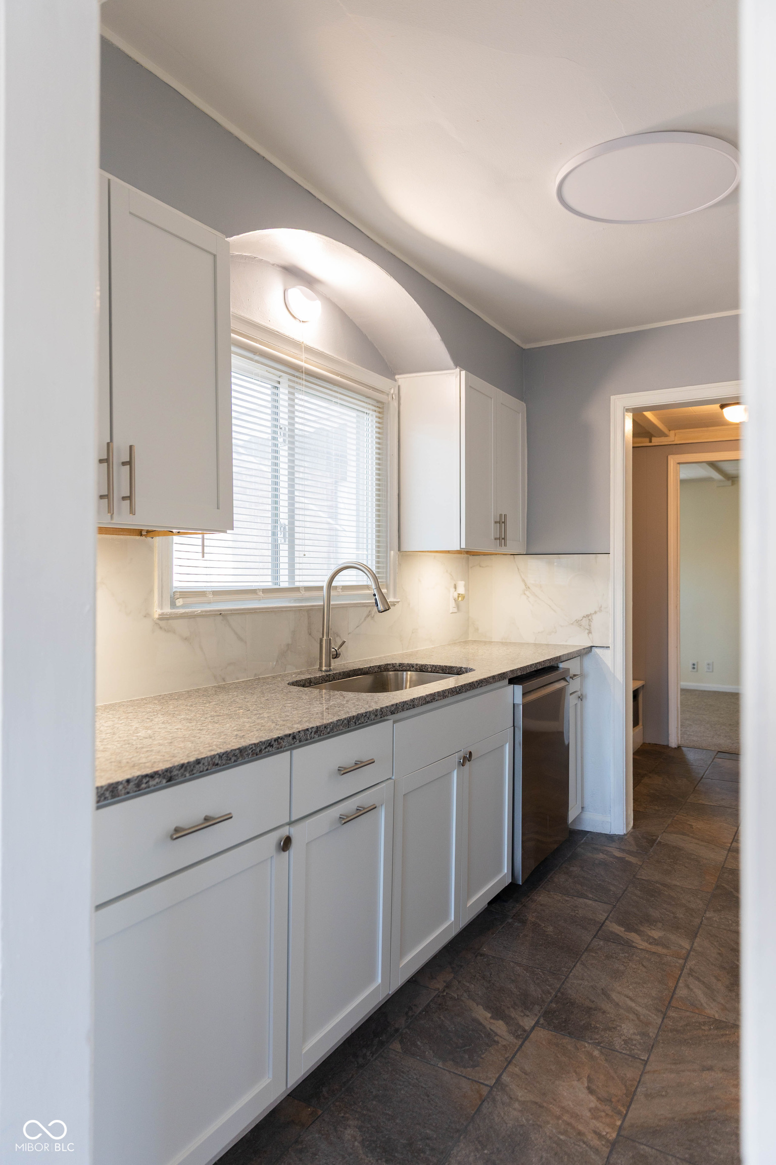 7217 East 10th Street Indianapolis, IN 46219 - Photo 7 of 23