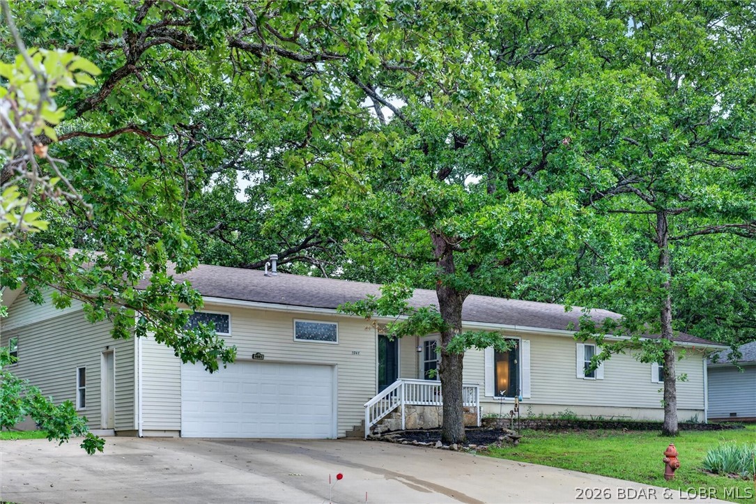 1041 Ha Ha Tonka Road Camdenton, MO 65020 - Photo 2 of 44