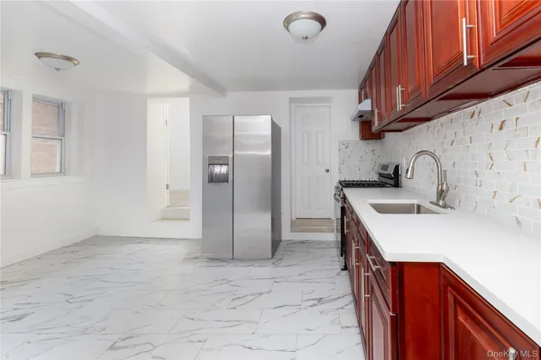 $3,900 | 100-30 Martense Avenue, Unit 1 | South Corona