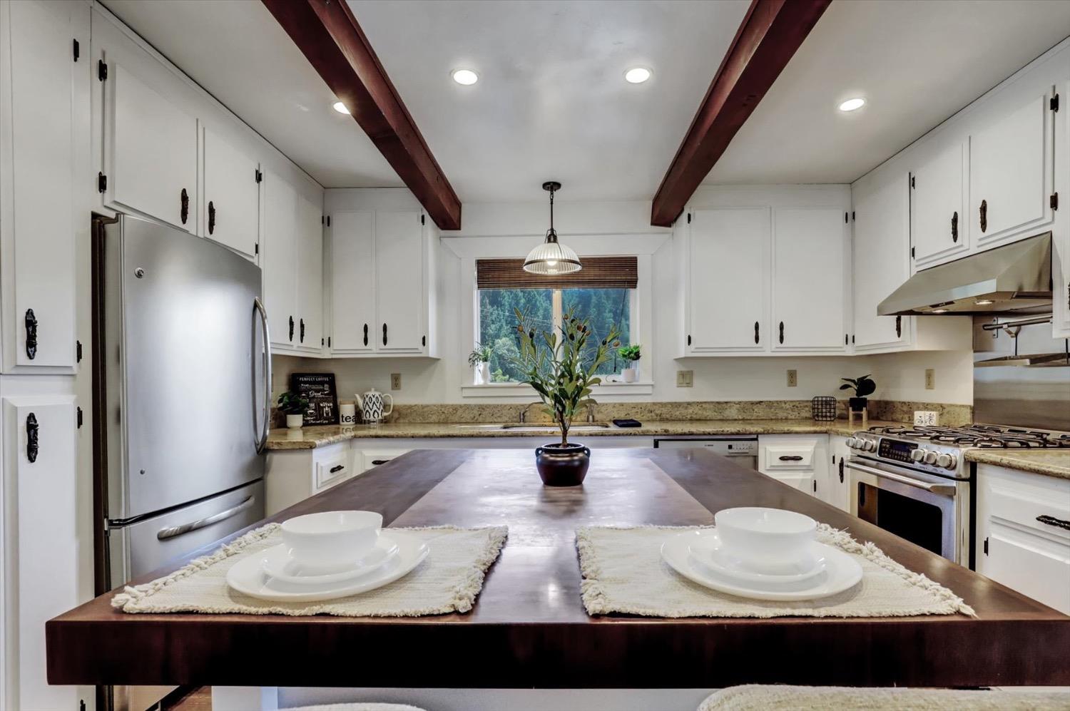 11269 East Bennett Road Grass Valley, CA 95945 - Photo 1 of 1 Gallery Image 1