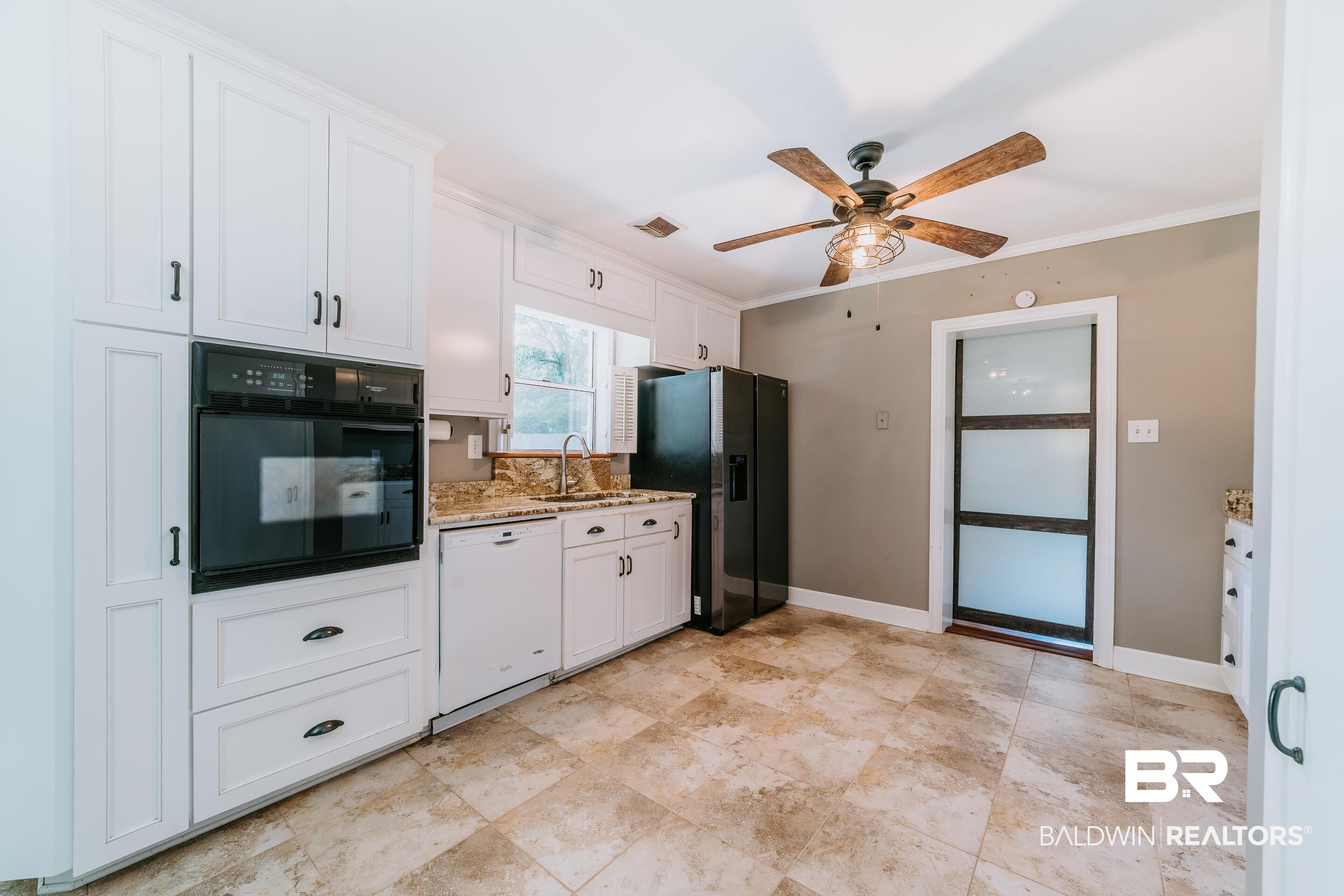 5400 Hilltop Drive North Mobile, AL 36608 - Photo 5 of 33