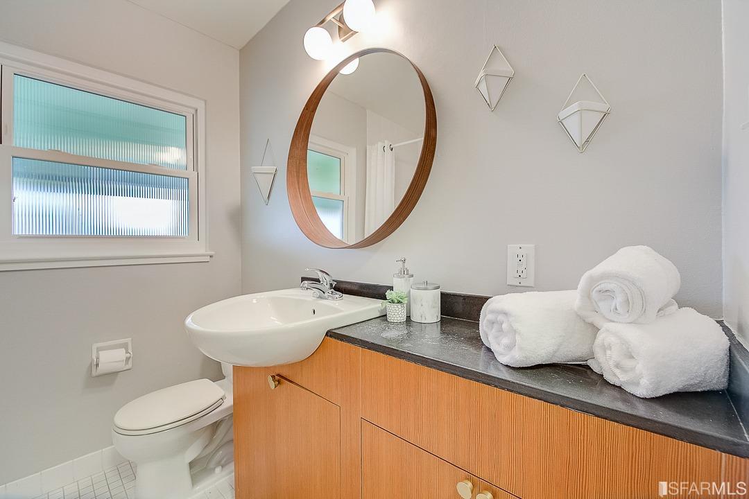 1124 Woodside Road Berkeley, CA 94708 - Photo 17 of 35