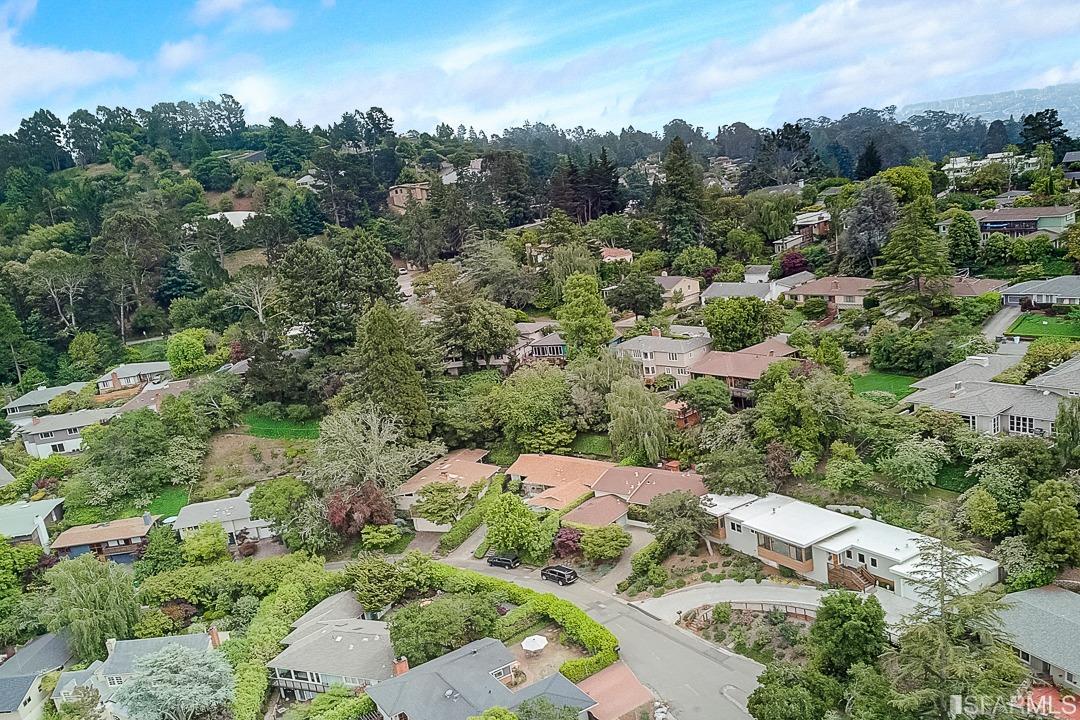 1124 Woodside Road Berkeley, CA 94708 - Photo 33 of 35