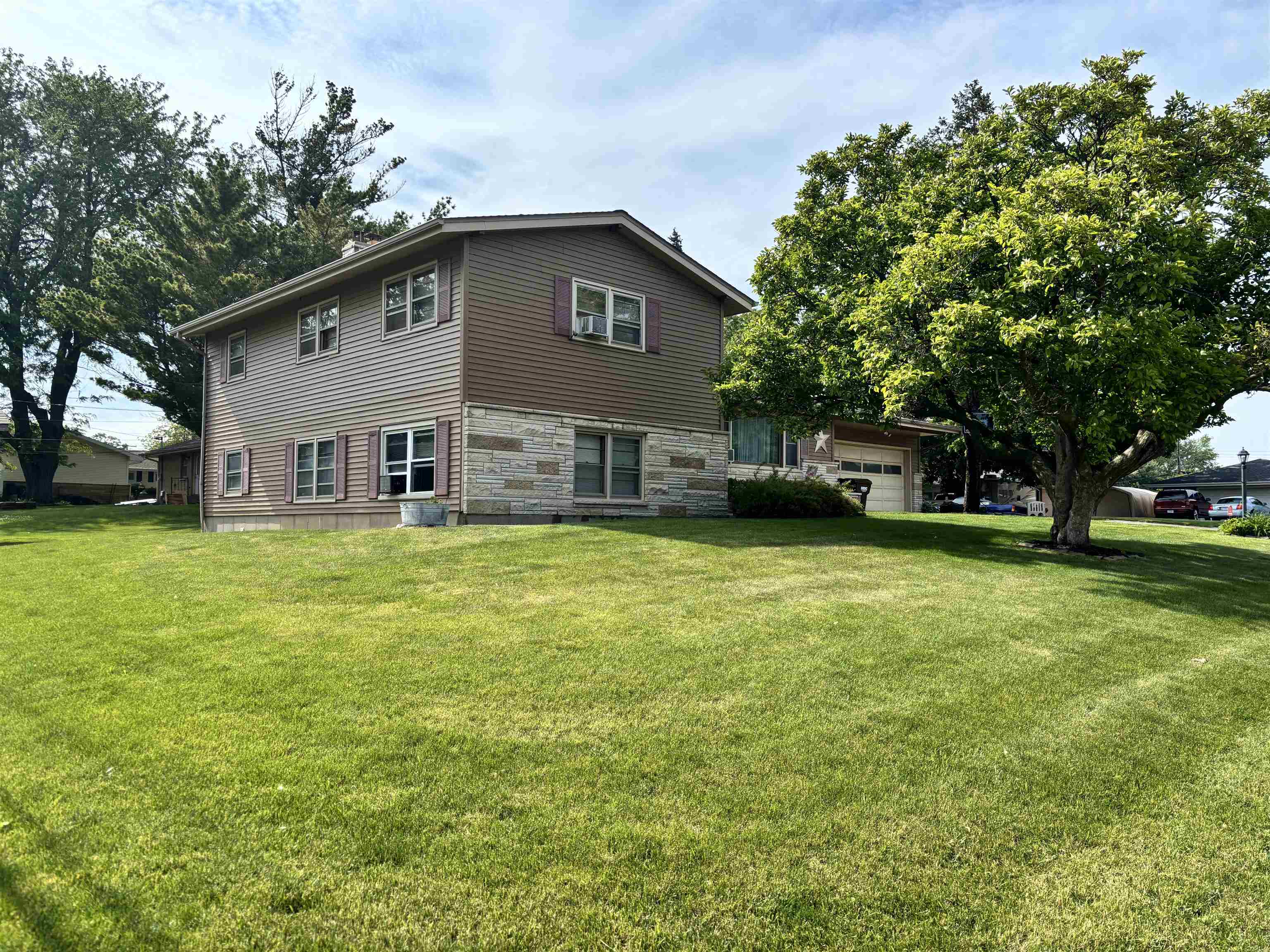 205 Beacon Drive Belvidere, IL 61008 - Photo 5 of 32