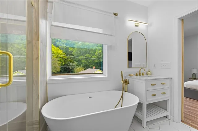 $3,000 | 1278 Plaza Avenue Southwest, Unit A, Atlanta, GA 30310