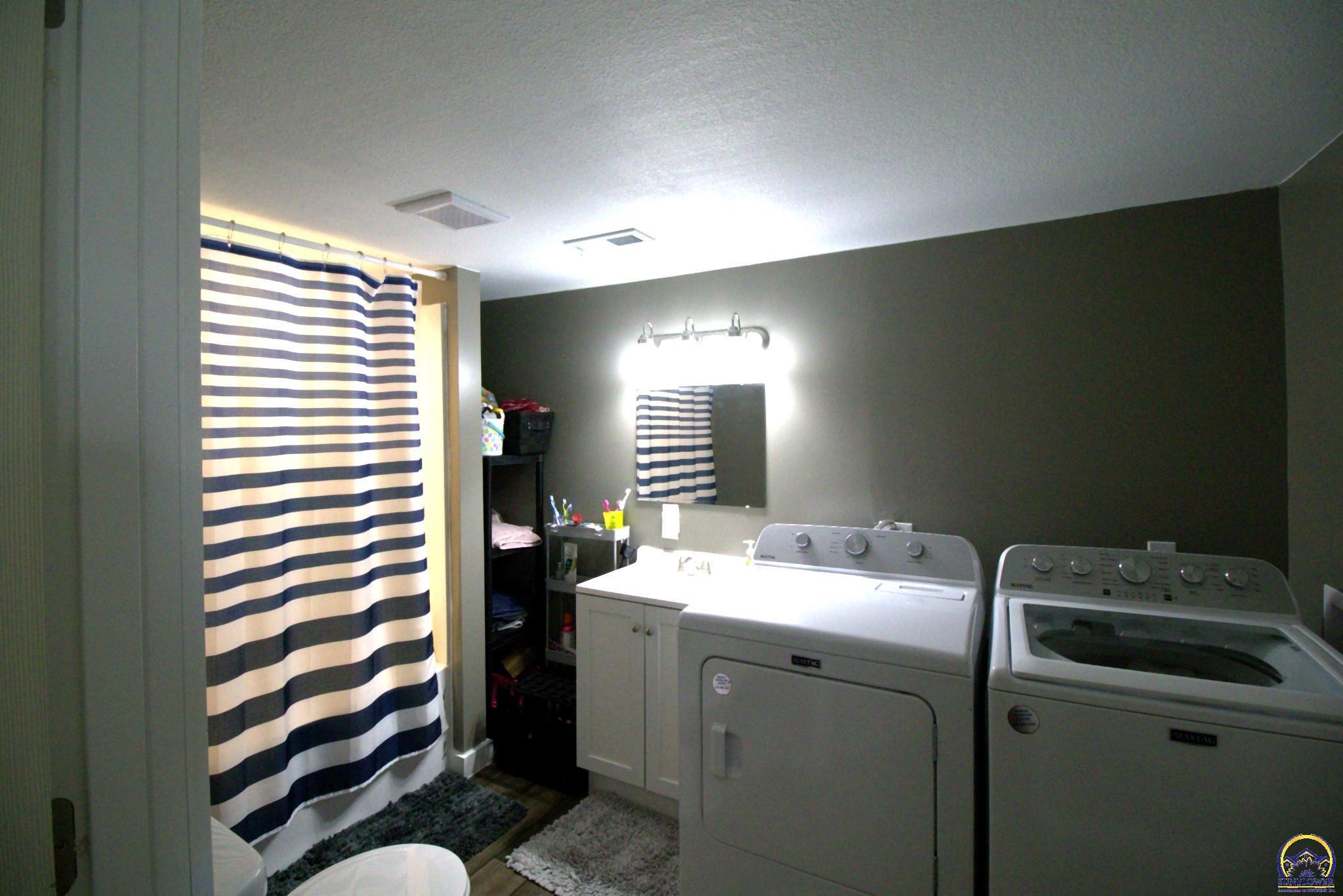 417 East 4th Street Onaga, KS 66521 - Photo 11 of 19