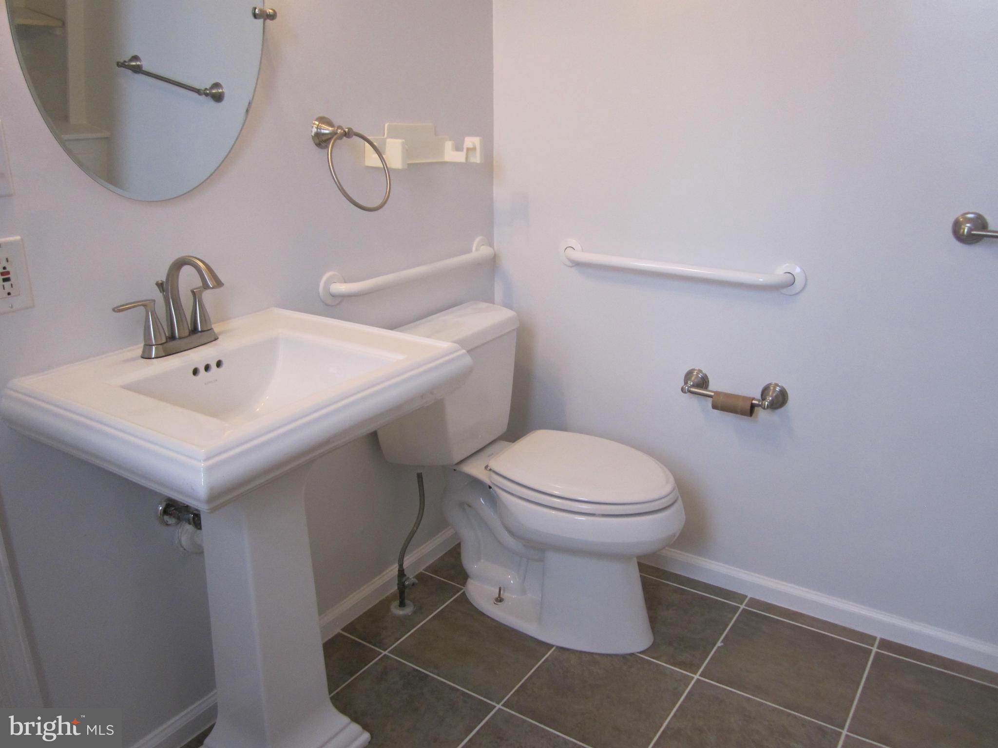 3601 Cedardale Road Baltimore, MD 21215 - Photo 21 of 30 Bath