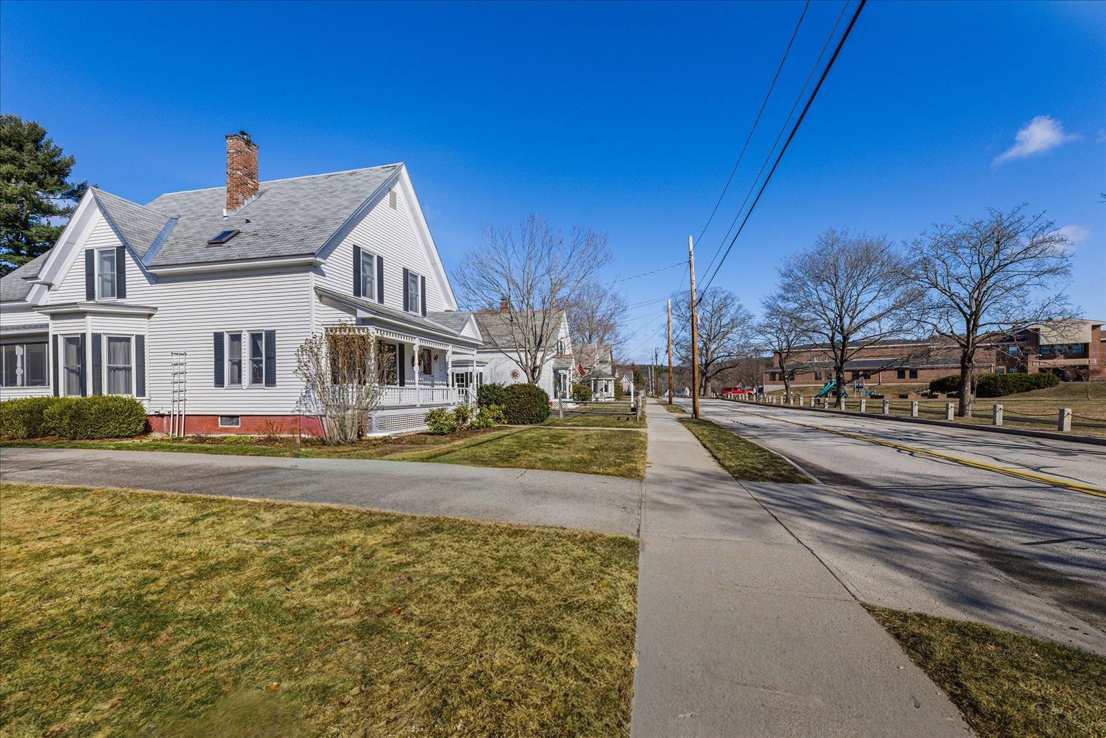 22 Gilsum Street Keene, NH 03431 - Photo 5 of 48