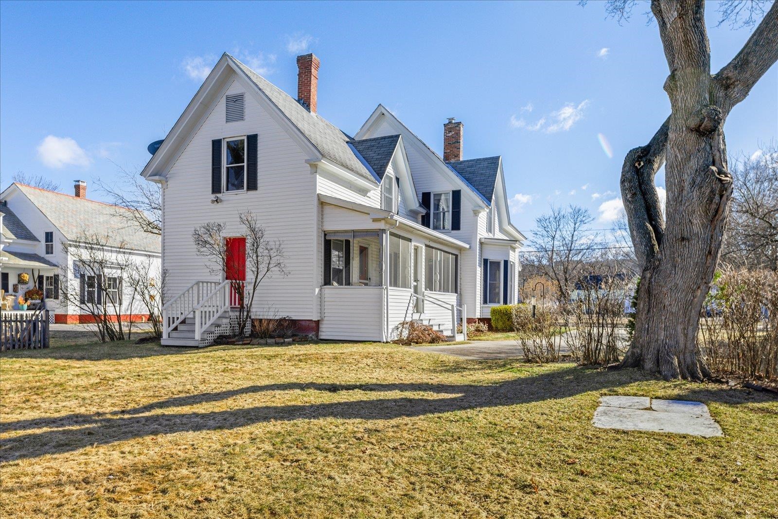 22 Gilsum Street Keene, NH 03431 - Photo 6 of 48