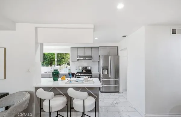 $5,900 | 335 North London Place, Anaheim, CA 92806