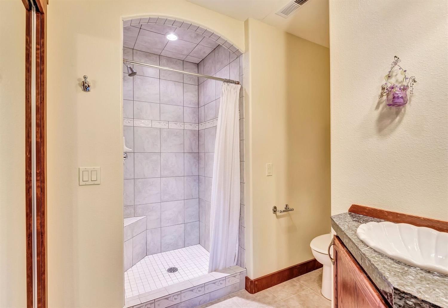 56791 Spring River Loop Bend, OR 97707 - Photo 19 of 25 Gallery Image 19
